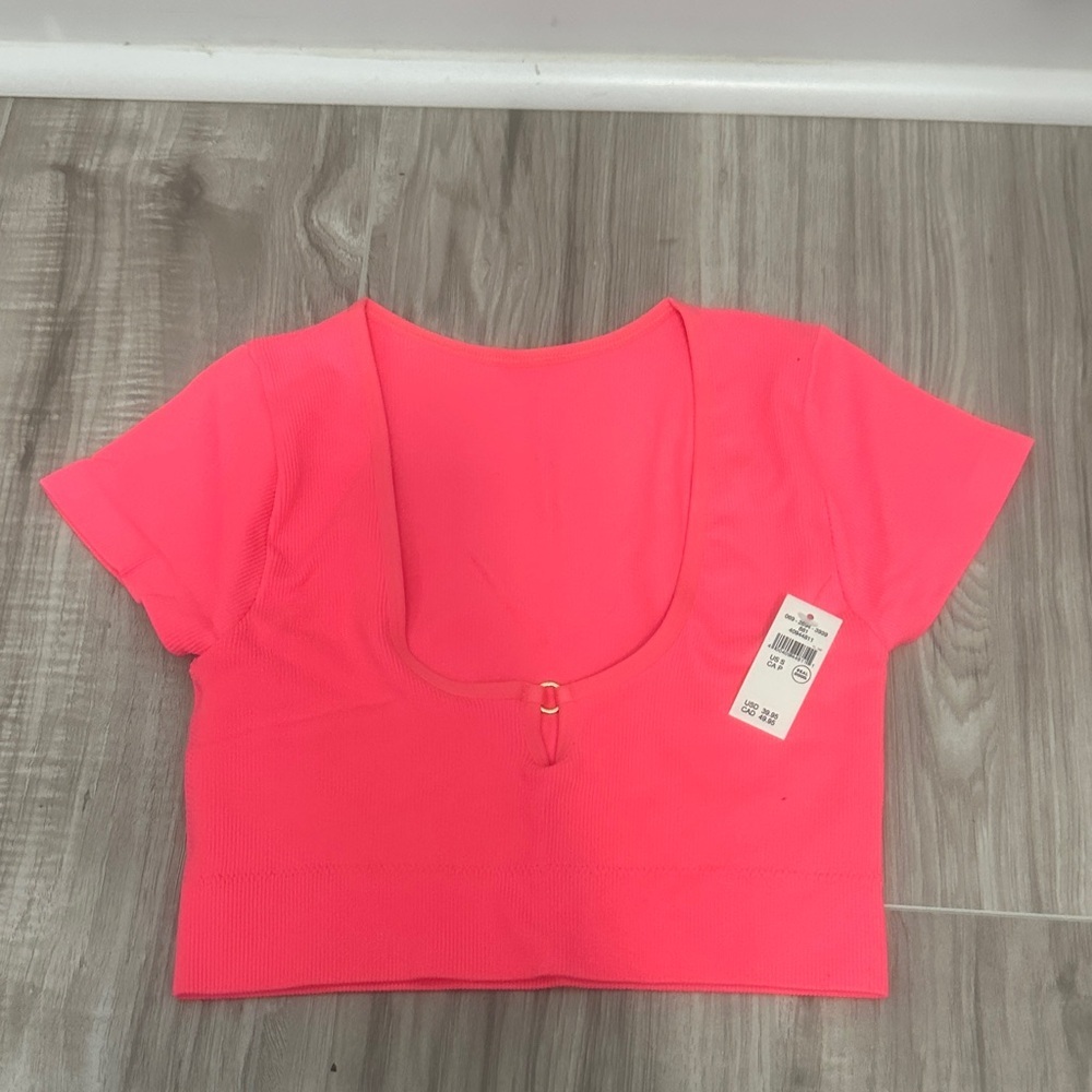NWT Aerie Vibrant Pink Scoop Neck Crop Top - Picture 1 of 7